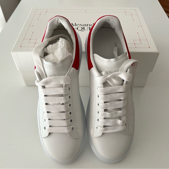 ALEXANDER MCQUEEN Oversized Sneaker in White/lust Red - Picture 2 of 12